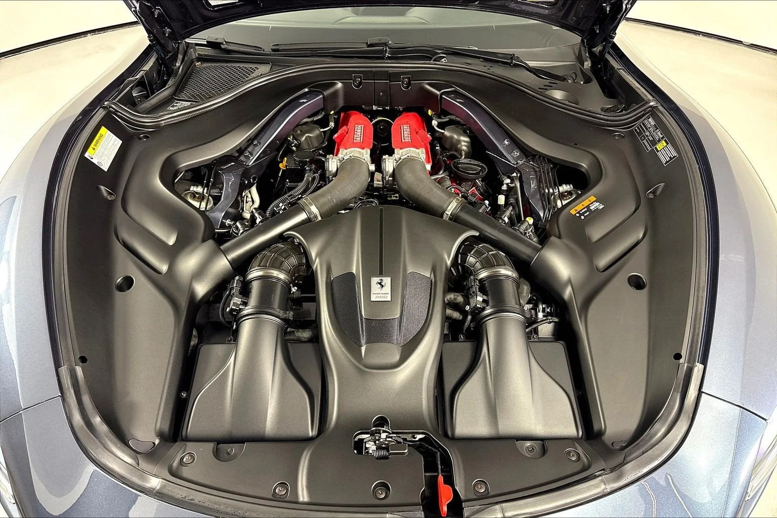 Used 2024 Blu Roma Ferrari Spider image 27
