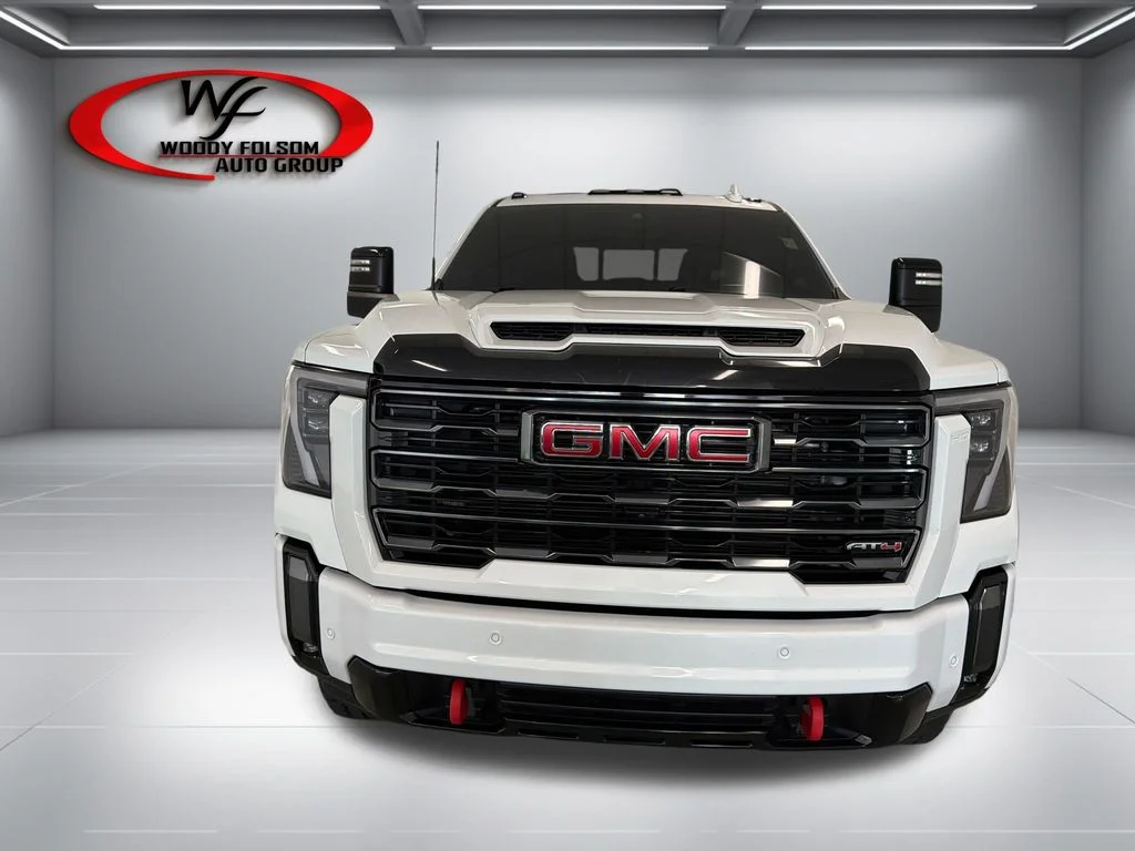 Used 2024 White GMC AT4 image 2