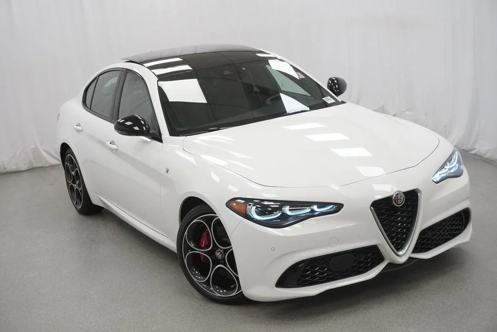 Used 2024 White Alfa Romeo Ti image 8