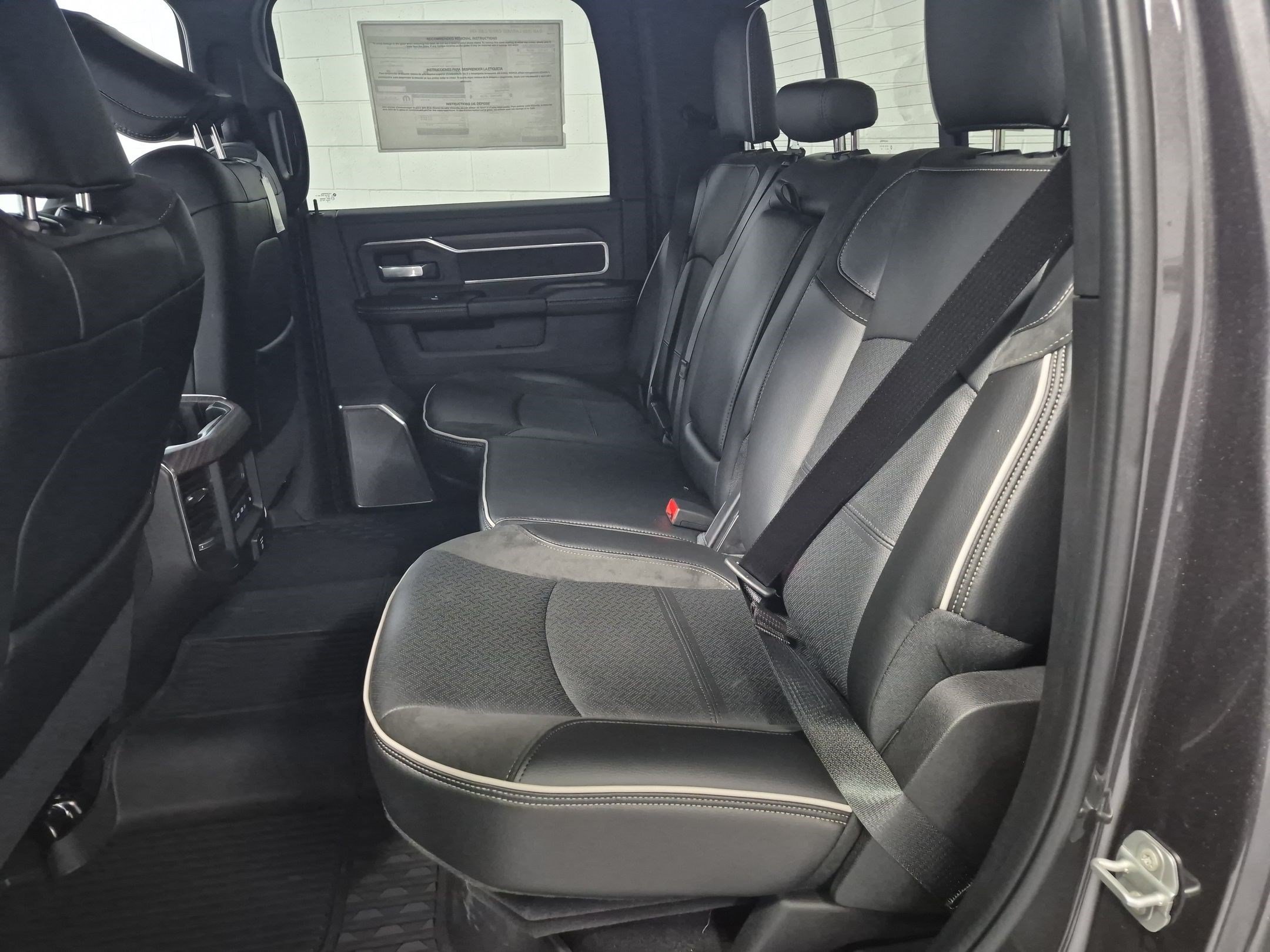 New 2026 Granite Crystal Metallic Clear-Coat Exterior Paint RAM Laramie image 12
