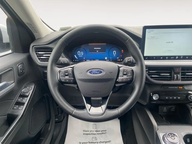 Used 2025 Silver Ford Platinum image 12
