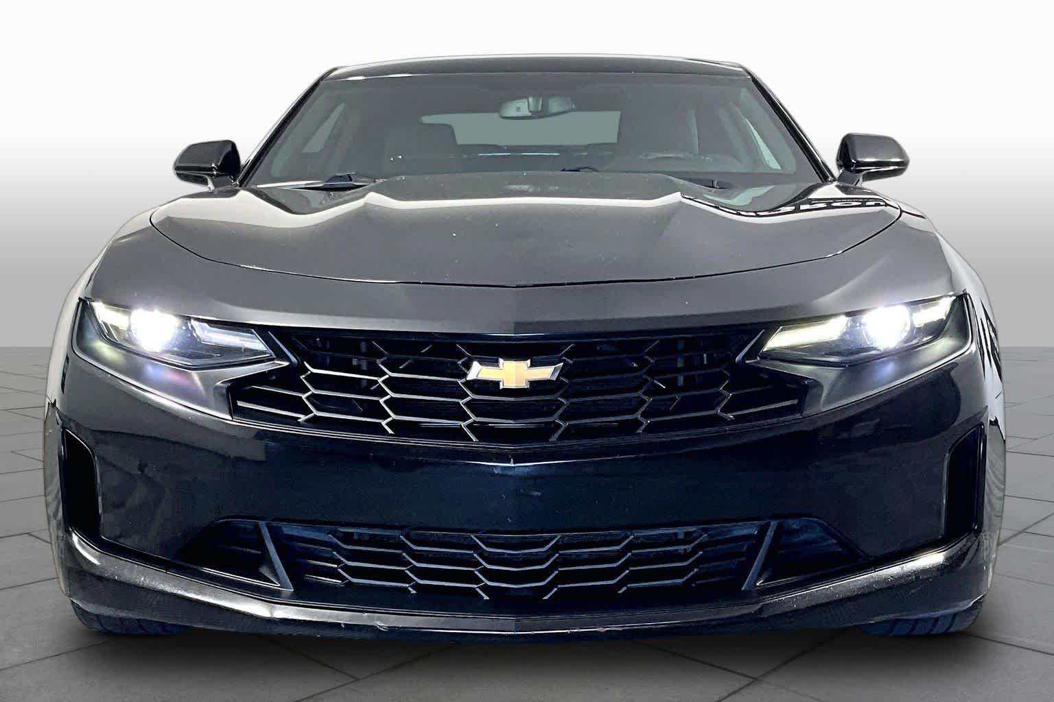 Used 2019 Black Chevrolet 1LT image 4