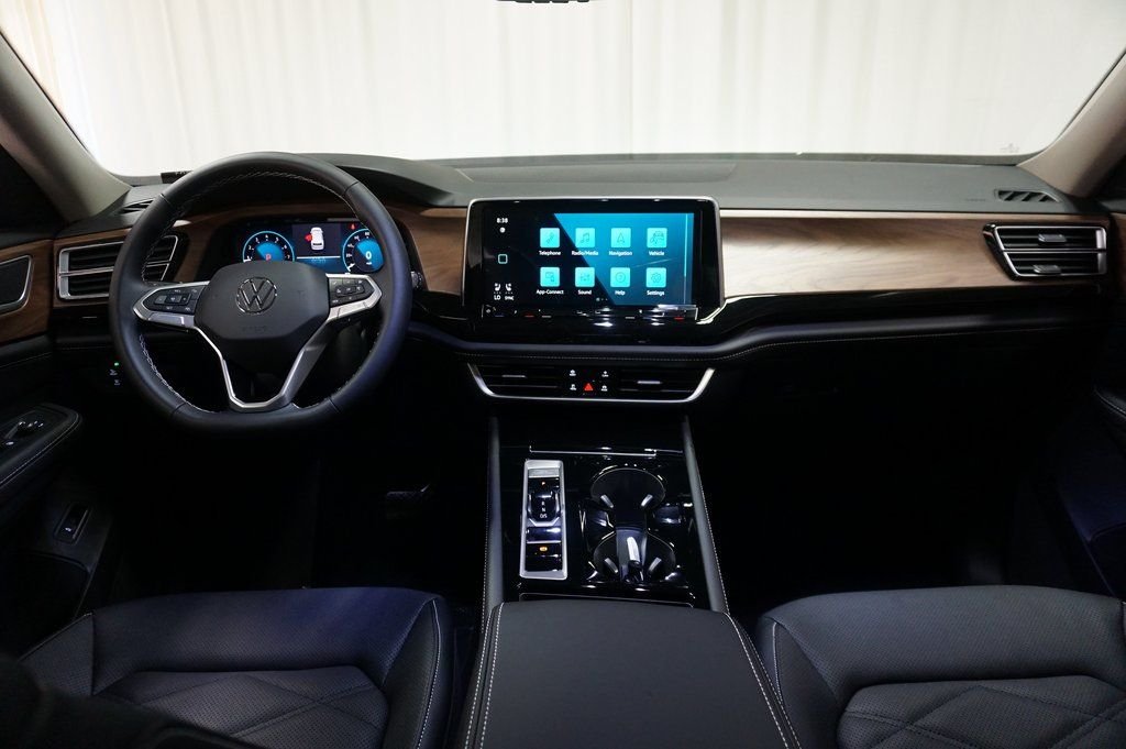 2026 Volkswagen Atlas SE w/Tech - Photo 14