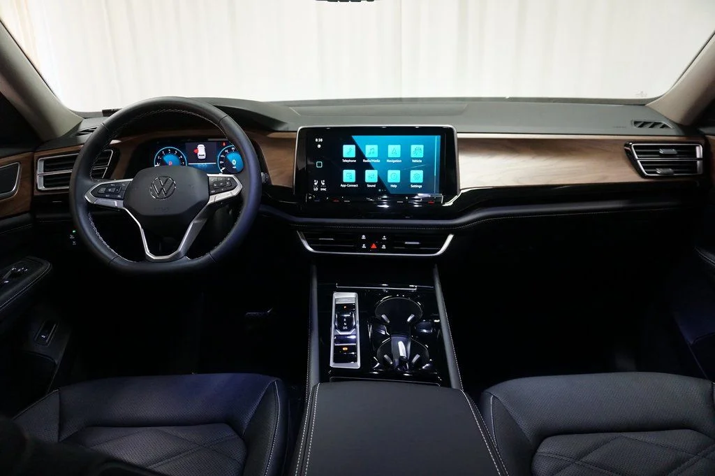 2026 Volkswagen Atlas SE w/Tech - Photo 14