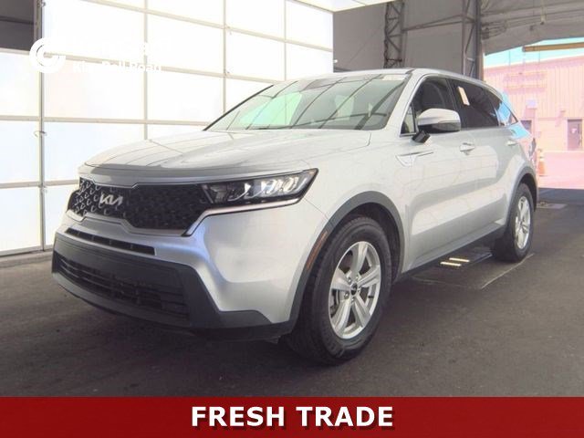 2022 Kia Sorento LX AT's photo