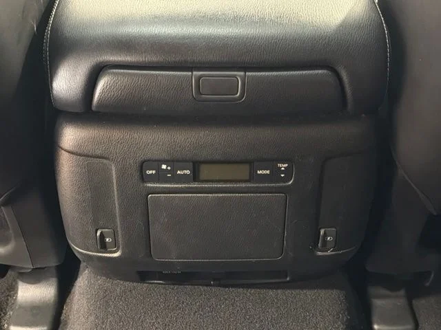 Used 2018 Pearl White Nissan SL image 20