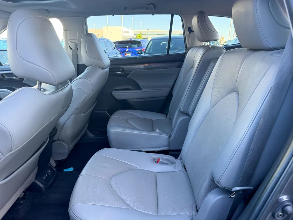 2022 Toyota Highlander Limited - Photo 25