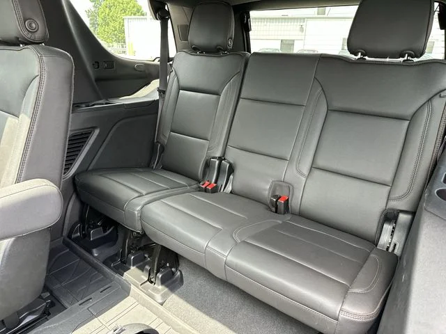 Used 2024 Gray Chevrolet High Country image 28