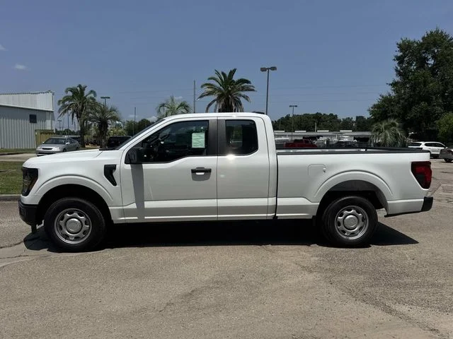 New 2026 Oxford White Ford XL image 8
