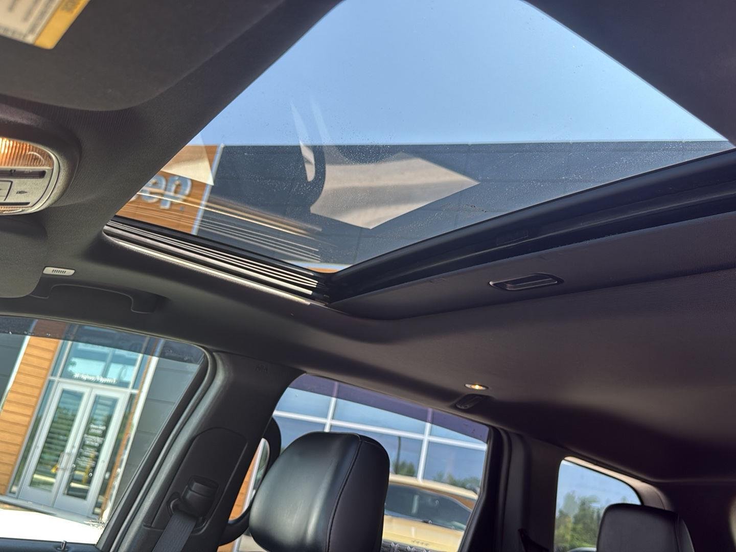 Used 2020 Bright White Clearcoat Jeep Limited X image 21