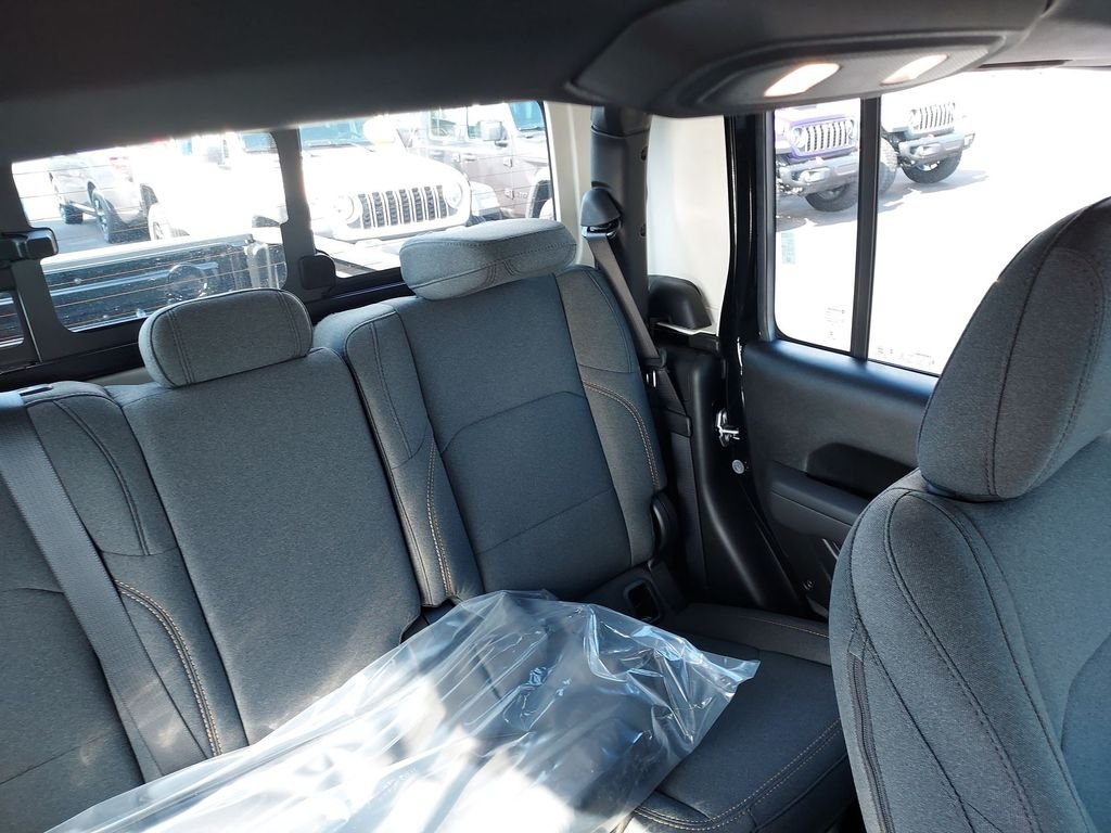 2026 Jeep Gladiator Sport - Photo 15