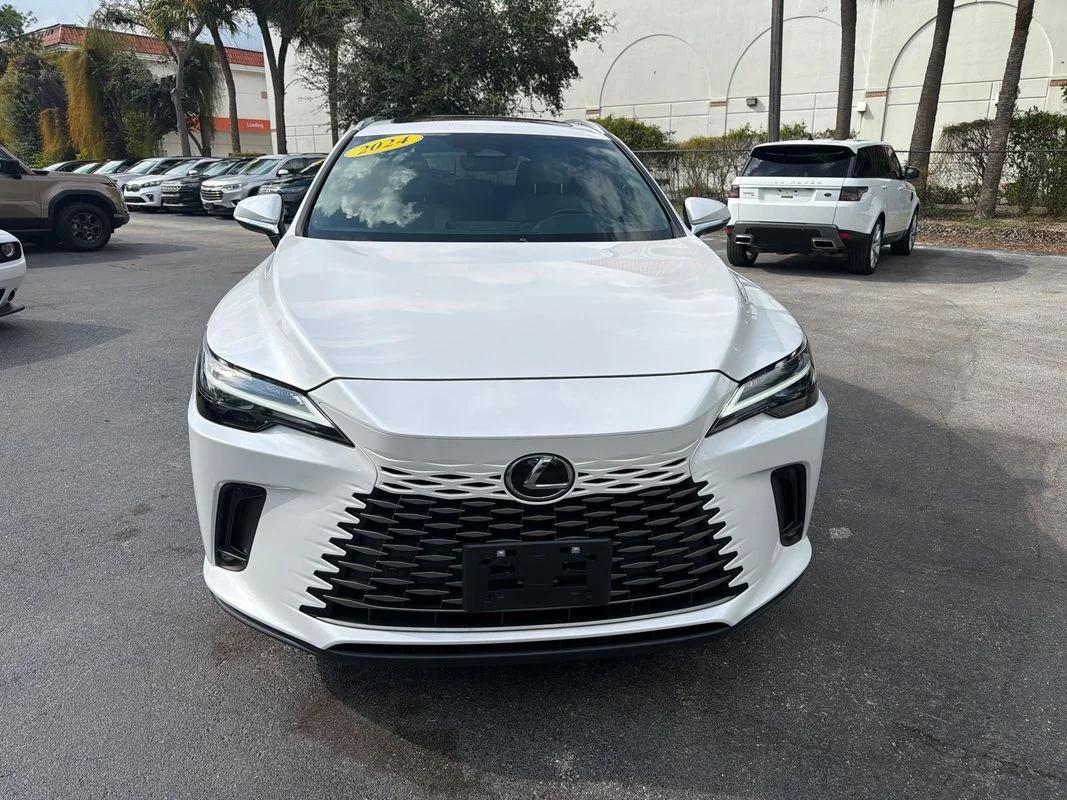 Used 2024 White Lexus Premium image 8