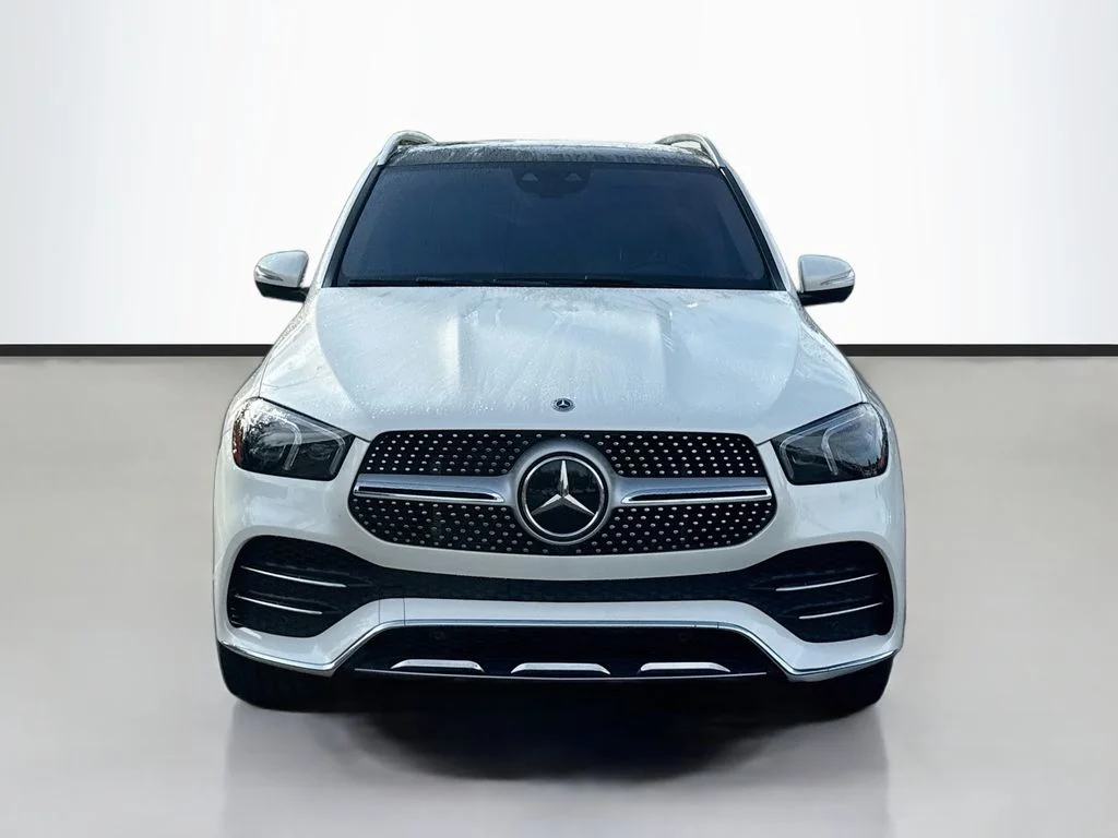 Used 2023  Mercedes-Benz GLE 580 image 2