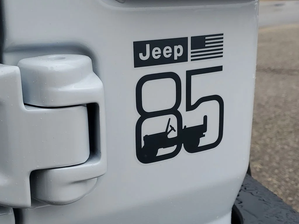 New 2026 Bright White Clear-Coat Exterior Paint Jeep 85th Anniversary image 7