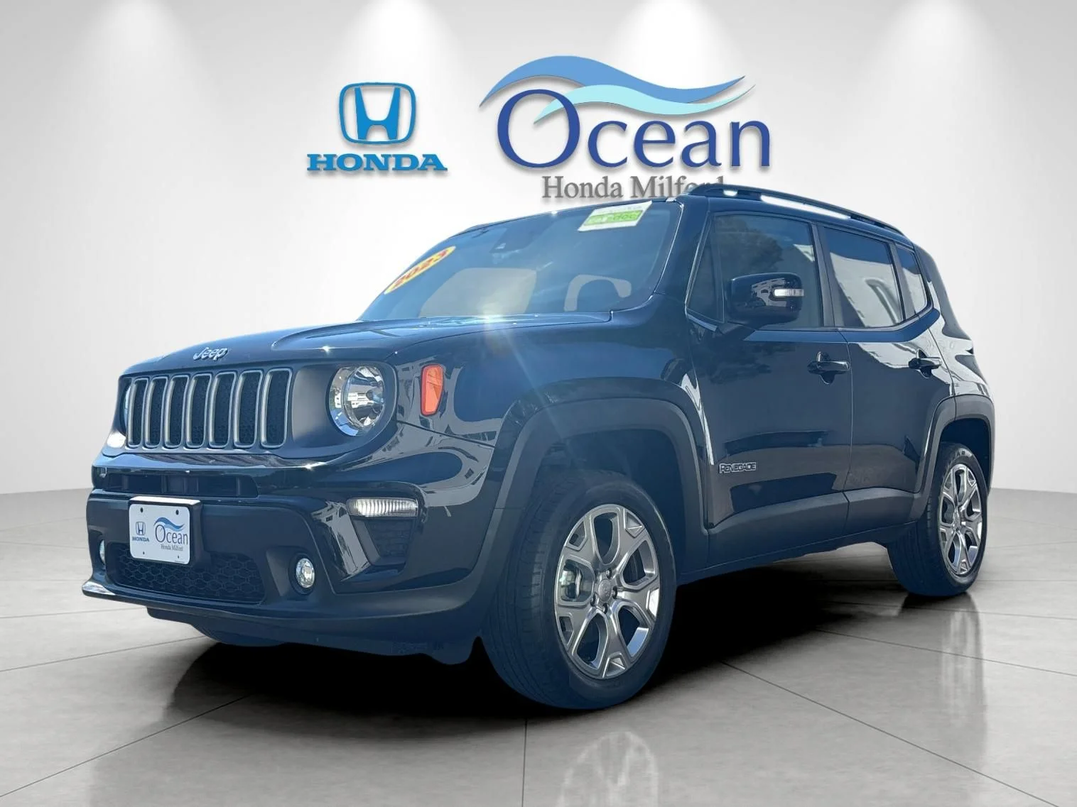 Used 2023 Black Clearcoat Jeep Limited image 7