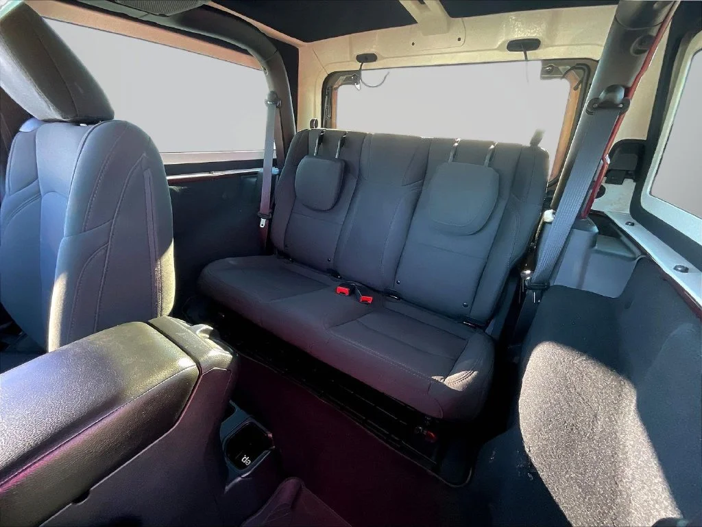 Used 2022 Snazzberry Pearlcoat Jeep Sport S image 22