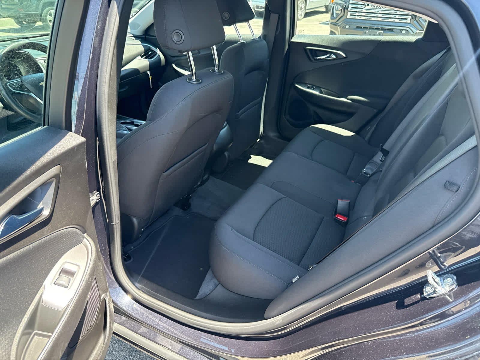 Used 2022 Dark Ash Metallic Chevrolet FL image 21