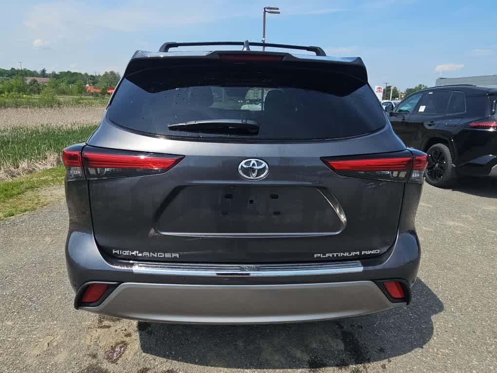 Used 2023 Magnetic Gray Metallic Toyota Platinum image 4