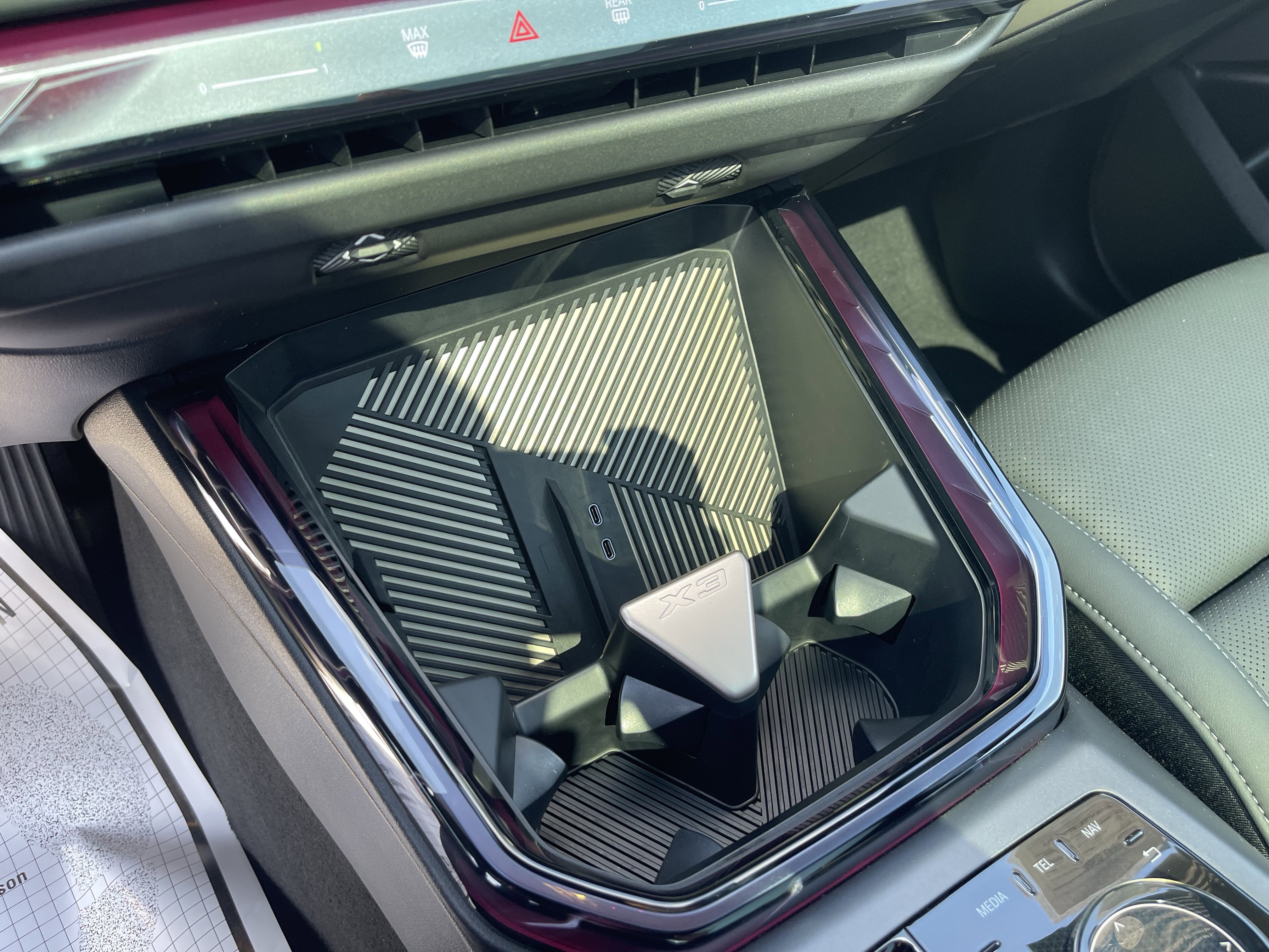 2025 BMW X3 30 - Photo 14