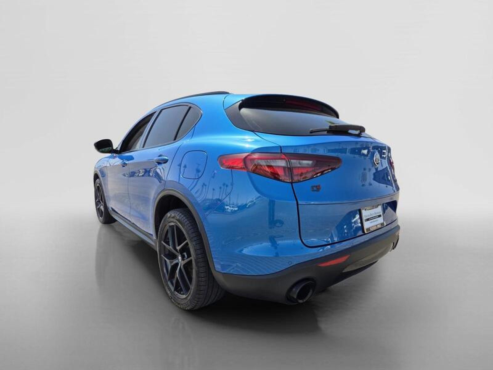 Used 2019 MISANO BLUE MET Alfa Romeo  image 3