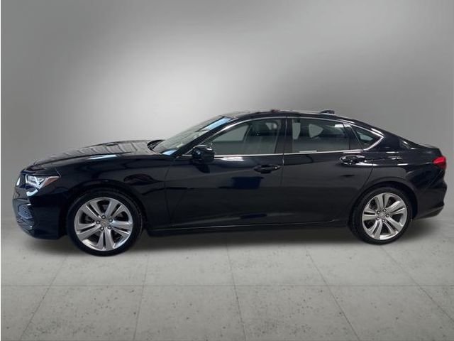 Used 2022 Majestic Black Pearl Acura Technology Package image 2