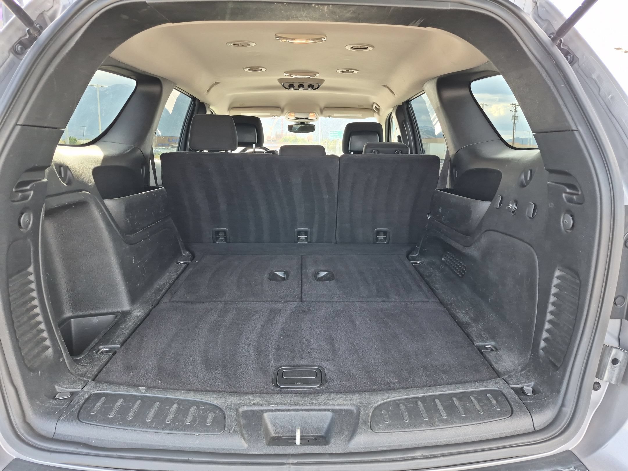 Used 2019 Billet Clearcoat Dodge SXT image 28