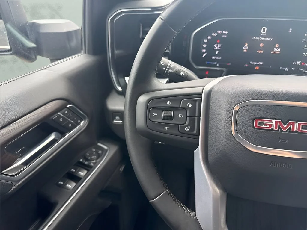 Used 2026 Onyx Black GMC SLT image 15