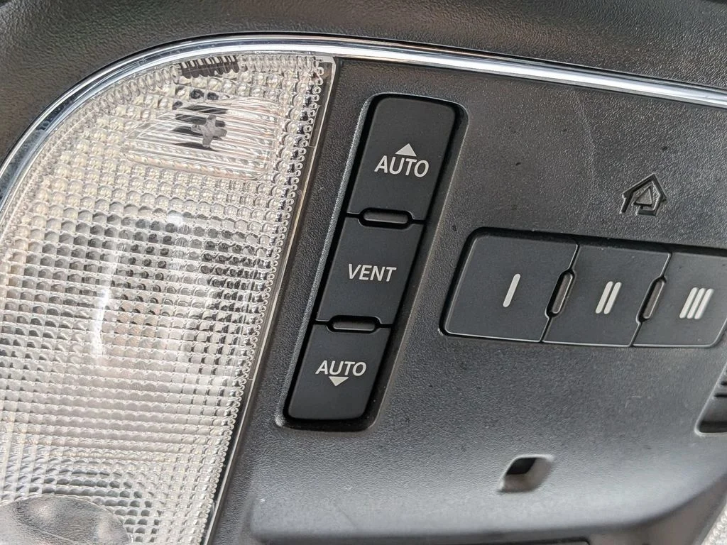 Used 2022 Black Jeep Laredo X image 21