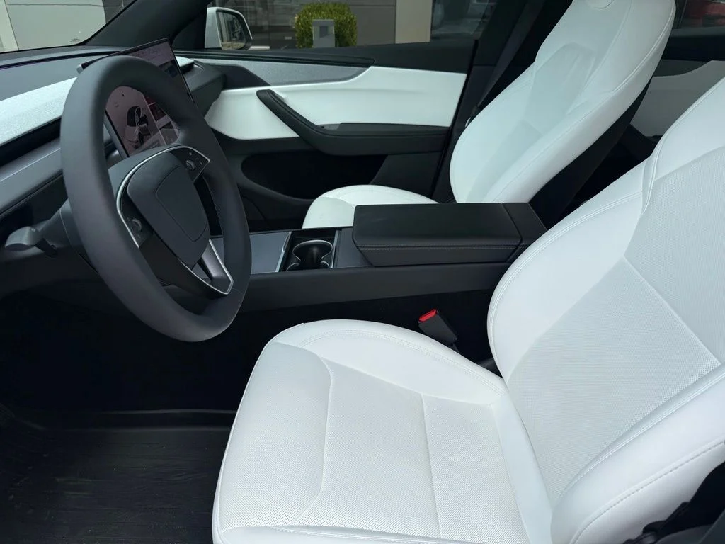 Used 2026 White Tesla  image 8