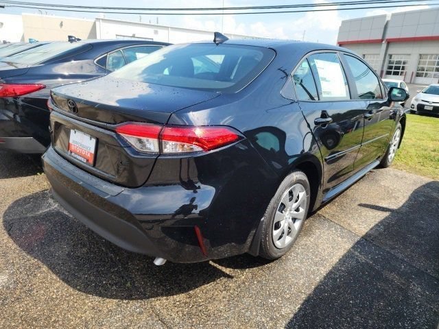 Used 2025 Midnight Black Metallic Toyota LE image 6