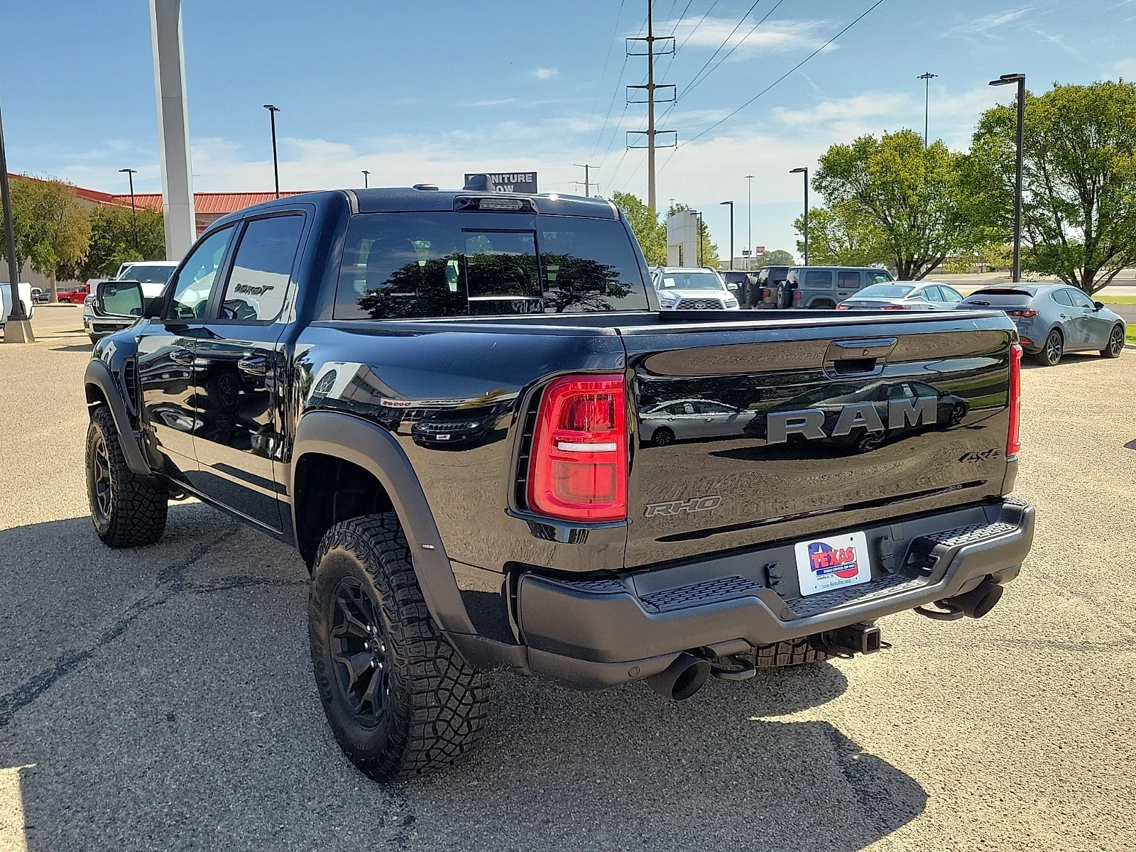 New 2026 PXJ Diamond Bla Ram RHO CREW CAB 4X4 5