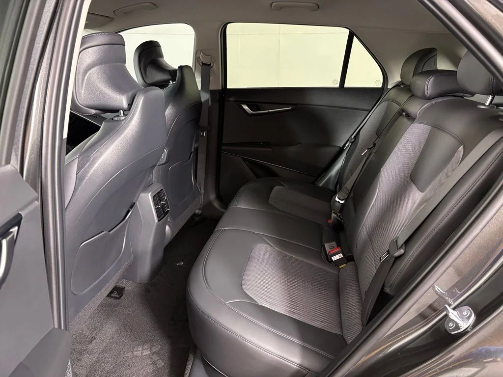 New 2026 Interstellar Gray Kia WIND image 37