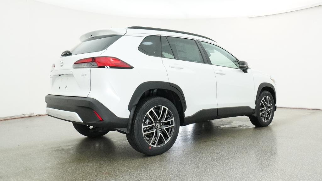 New 2026 Wind Chill Pearl Toyota XLE image 4