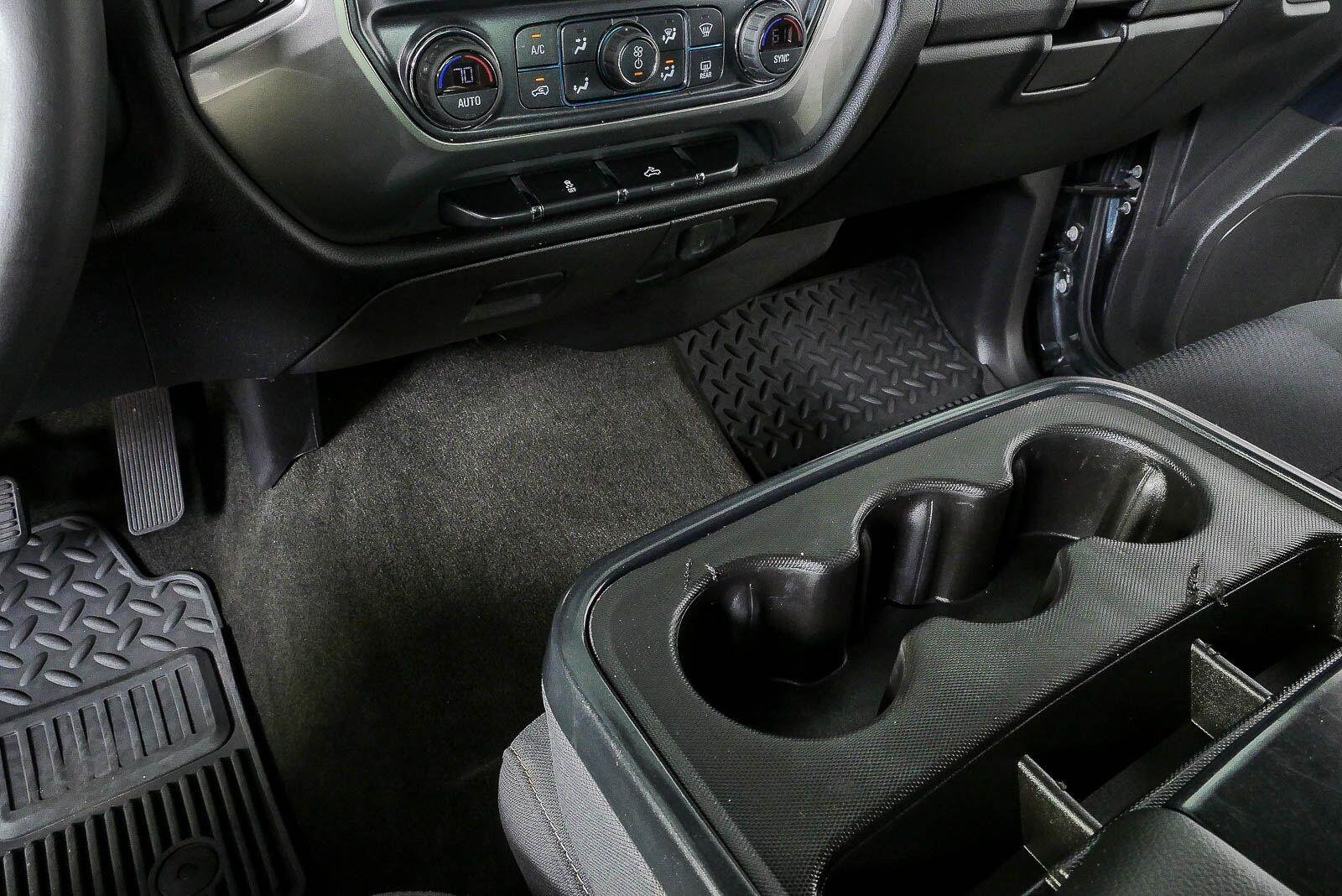 Used 2017 GRAPHITE METALLIC Chevrolet LT image 16