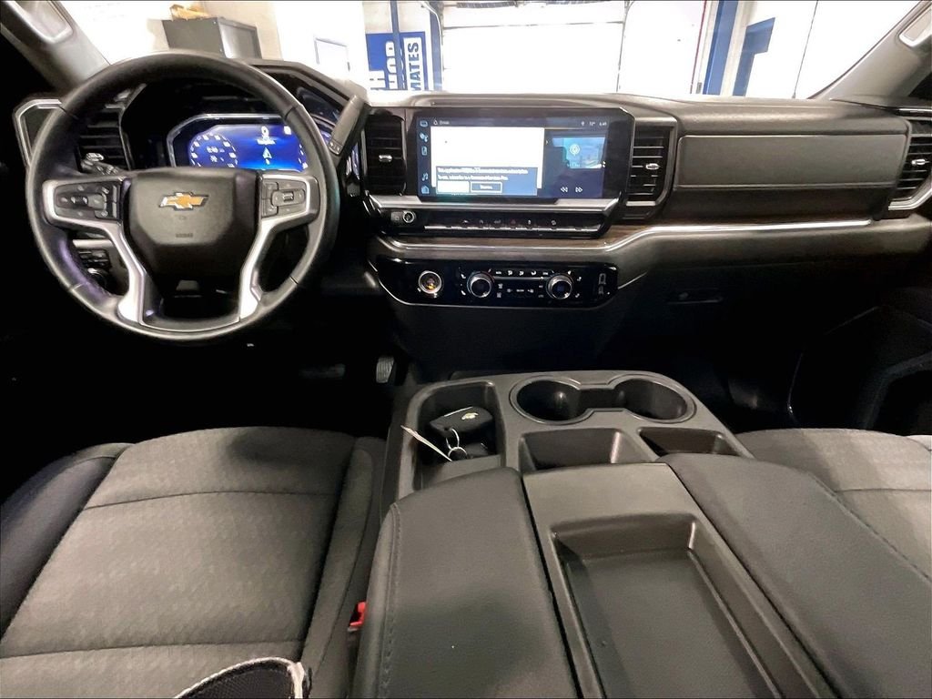 Used 2023 Gray Chevrolet LT image 21