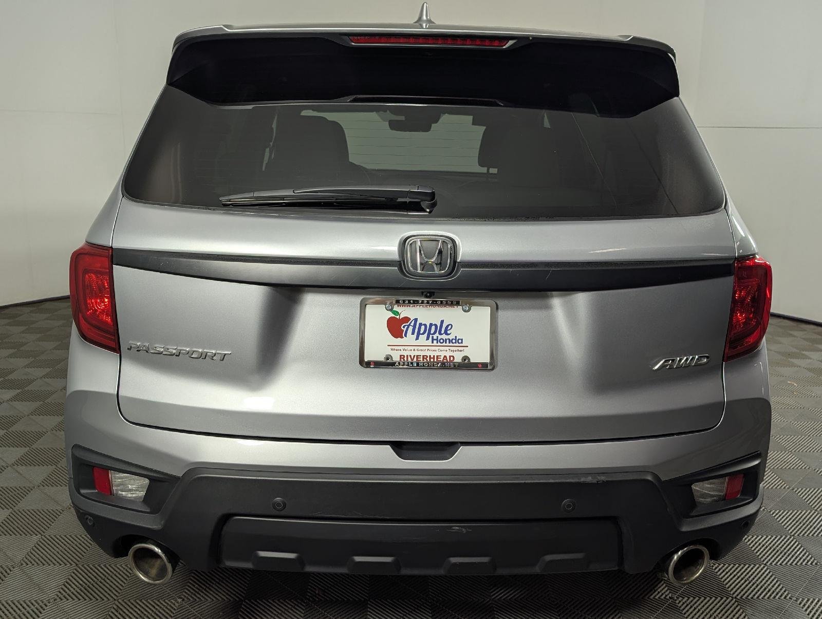 Used 2023 Lunar Silver Metallic Honda EX-L image 5