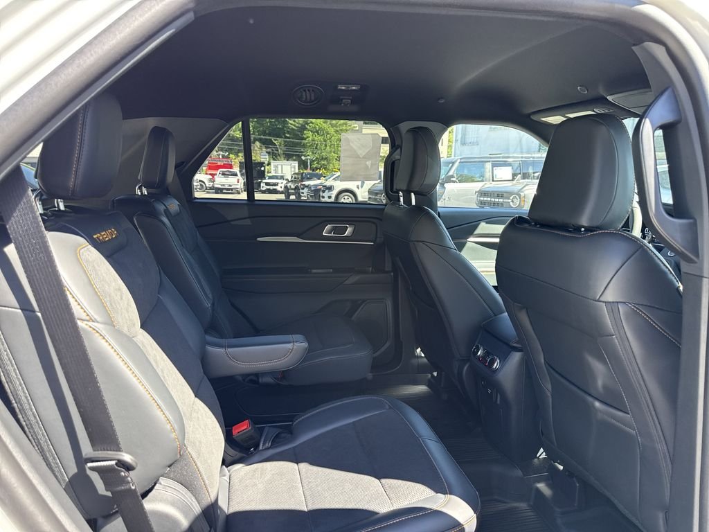 New 2026 Star White Metallic Tri-Coat Ford Tremor® image 31