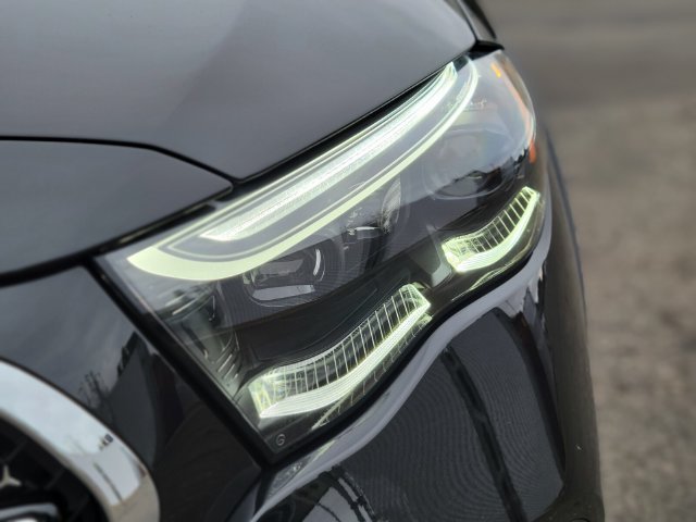 New 2027 Black Mercedes-Benz E 450 image 9