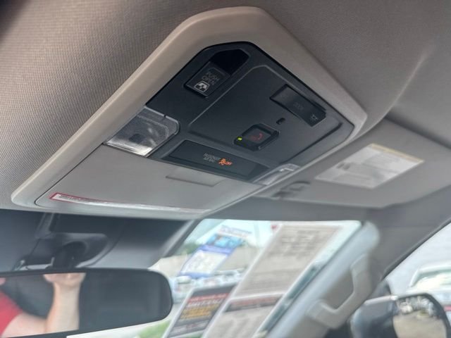Used 2024  Toyota SR5 image 42