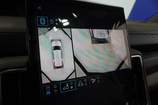 2026 GMC Yukon Denali - Photo 38