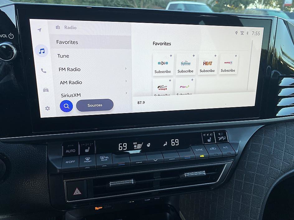 Used 2025 Underground Toyota XLE image 20