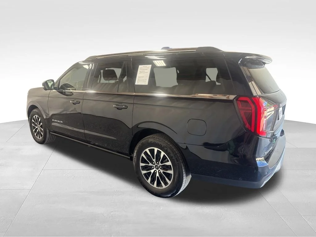 Used 2025 Black Ford Platinum image 5