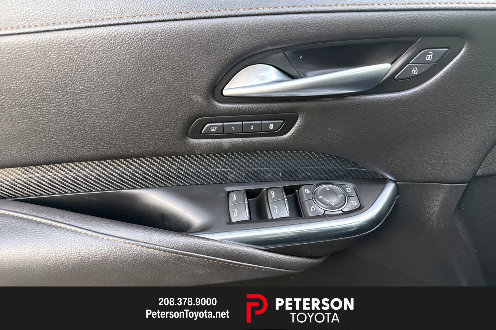 Used 2023  Cadillac Sport image 10