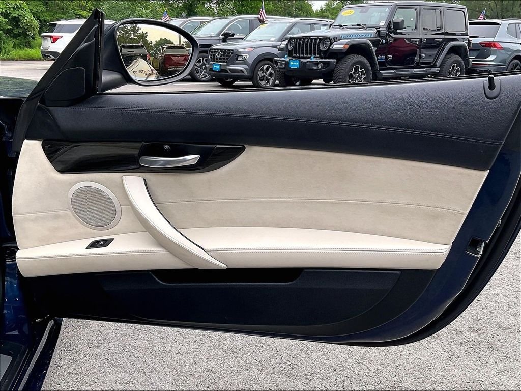 Used 2011 Blue BMW sDrive35i image 22