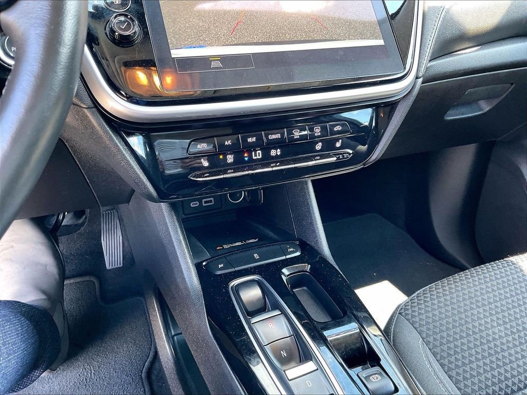 Used 2023 White Chevrolet LT image 25