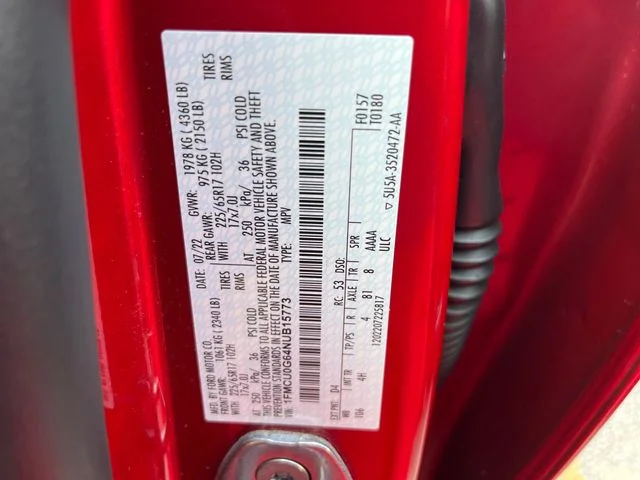 Used 2022 Red Ford SE image 13