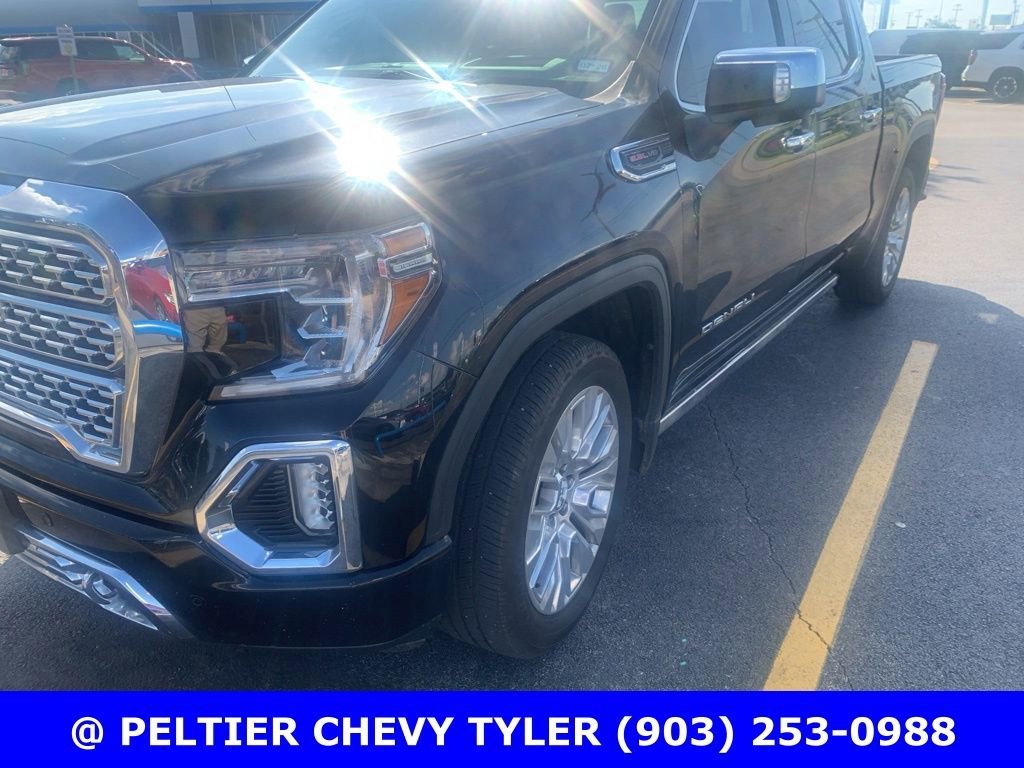 2020 GMC Sierra 4WD Crew Cab Short Box Denali's photo