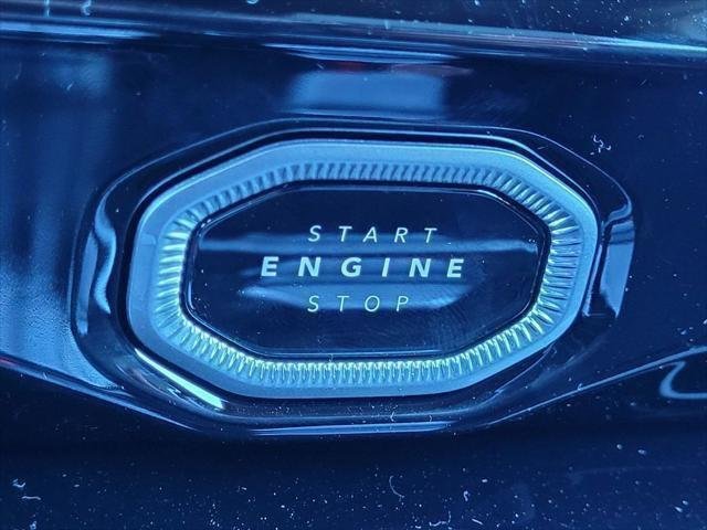 New 2026 Bright White Clear-Coat Exterior Paint Jeep Summit image 23