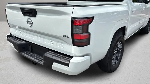 Used 2024 White Nissan SL image 37