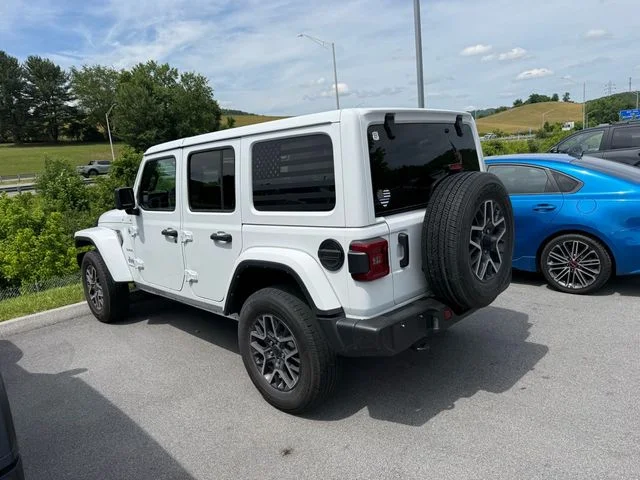 Used 2024 White Jeep Sahara image 20